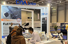 DAH solar uczestniczy w RENEO na Węgrzech z pełnoekranowym modułem fotowoltaicznym
